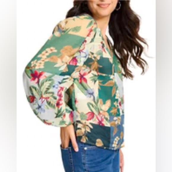 NWT Tommy Bahama Hightide Flora Pintuck Blouse - Picture 4 of 5